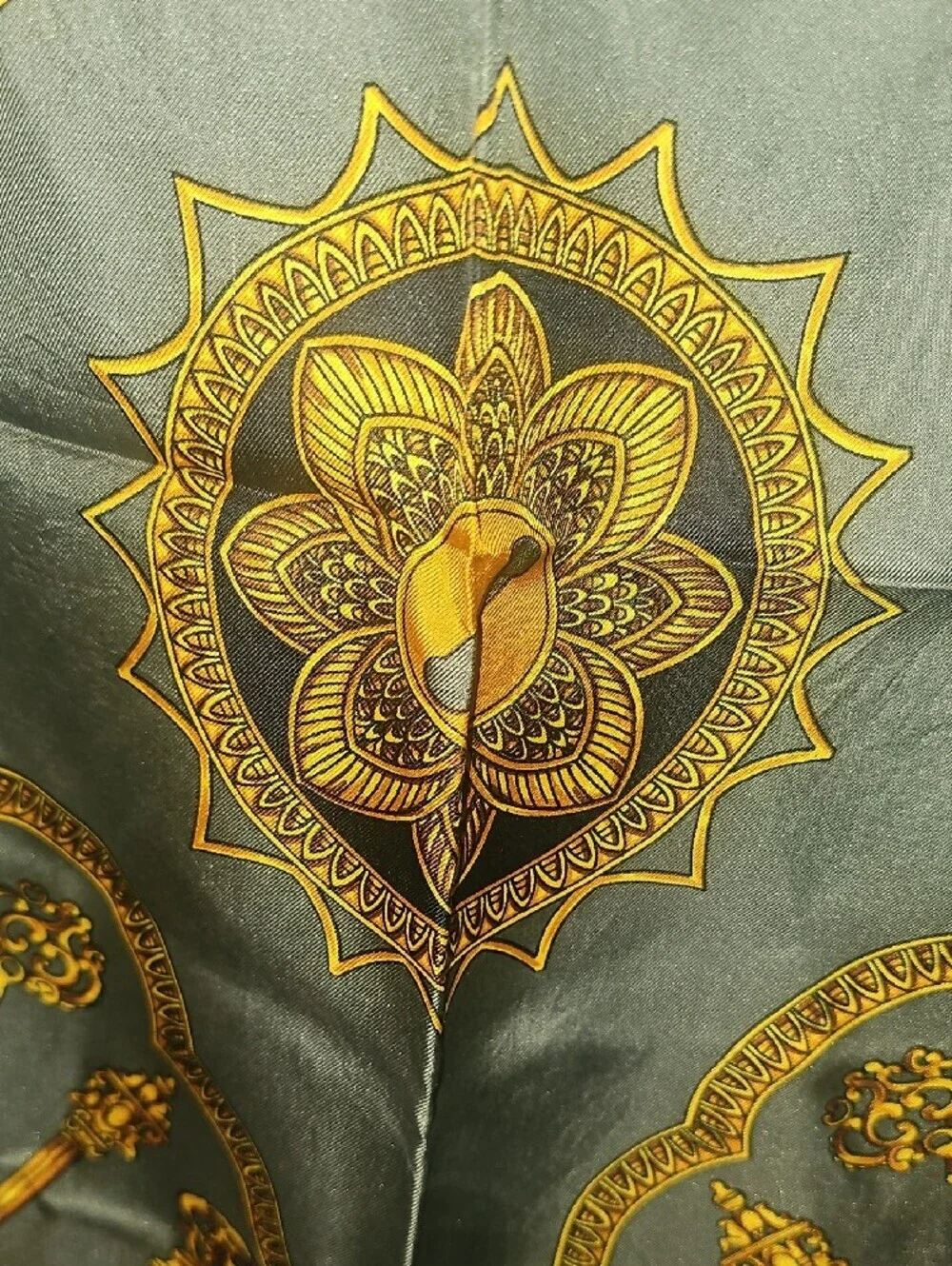 N/A luxurious printed